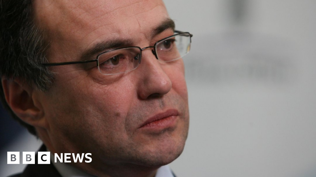 Phil Woolas: Former Labour minister dies aged 66