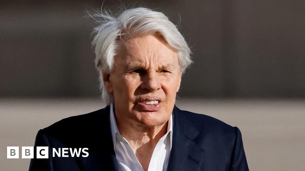 Prison tapes raise questions over ex-Abercrombie boss’ fitness for trial