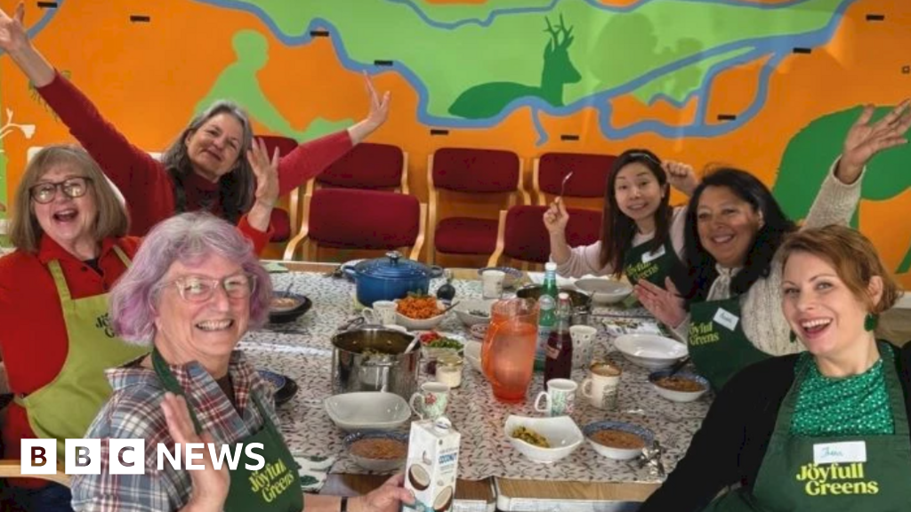 Godalming plant-based cookery classes bring people together