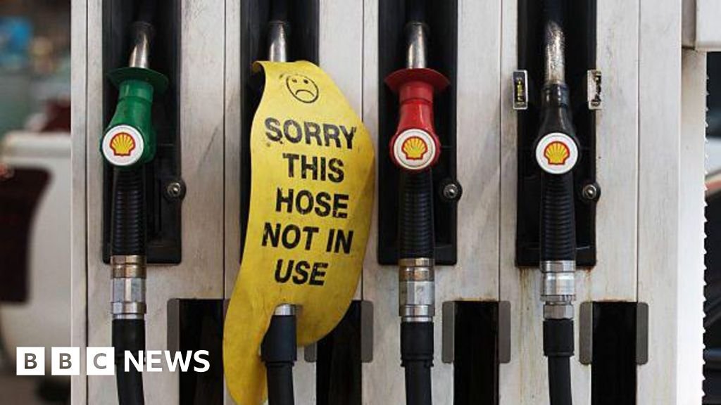 Australia fuel crisis: Panic buying prompts PM to reassure nation over fuel supply