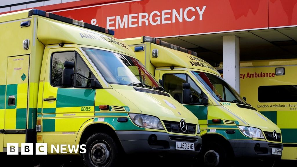 What are the symptoms of meningitis and is there a vaccine?