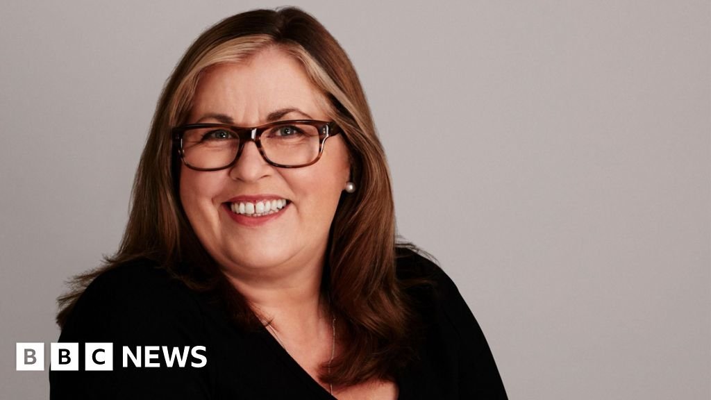 Liza Tarbuck leaves Radio 2 Saturday show after 14 years