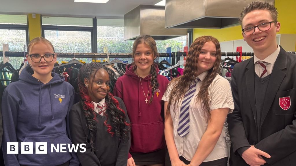 Daventry free prom hire boutique set up for two schools by parent