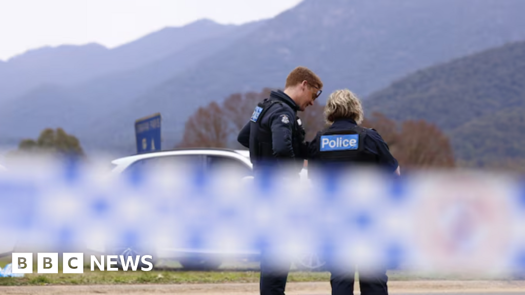 Dezi Freeman: Porepunkah locals on hopes after manhunt ends