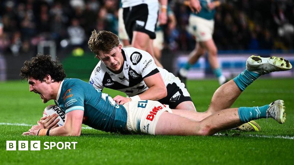 Super League: Hull FC 14-24 St Helens – Saints fight back for win