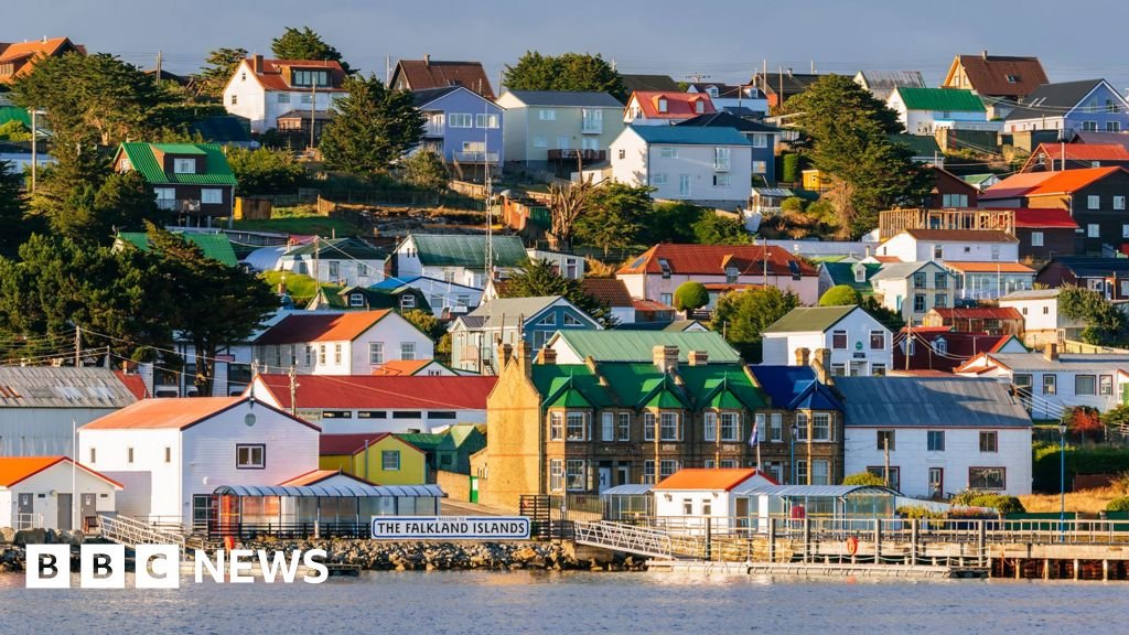 No 10 says Falklands sovereignty rests with UK after report of US ‘review’