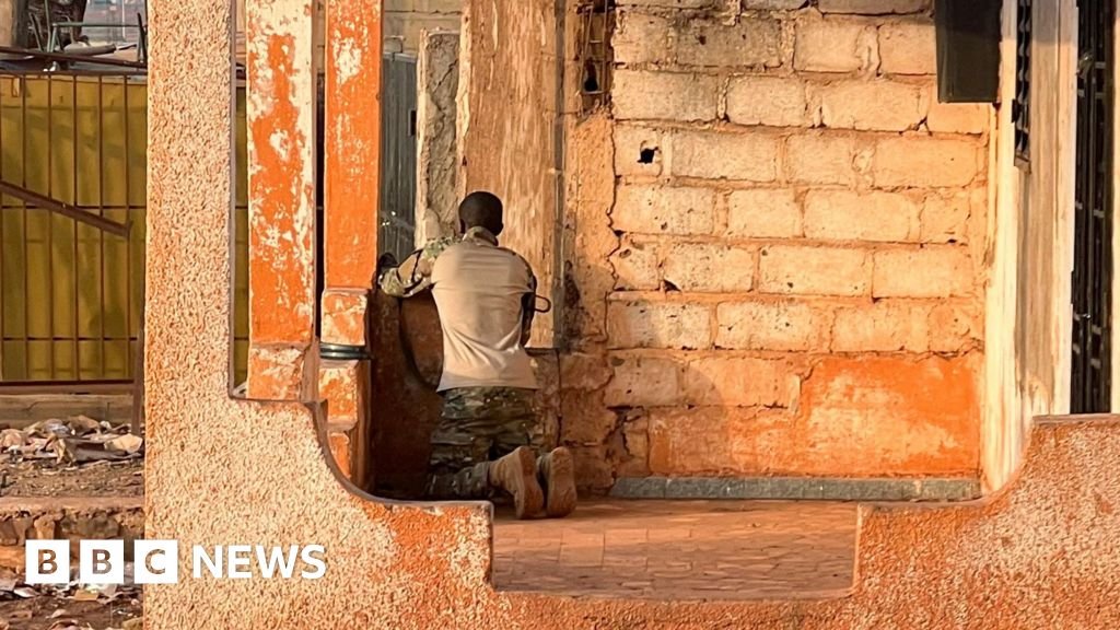 Armed groups launch co-ordinated attacks across Mali