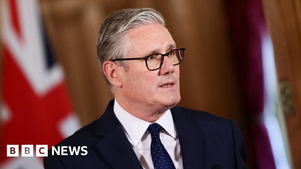 ‘Globalise the intifada’ chant is racist, says Keir Starmer
