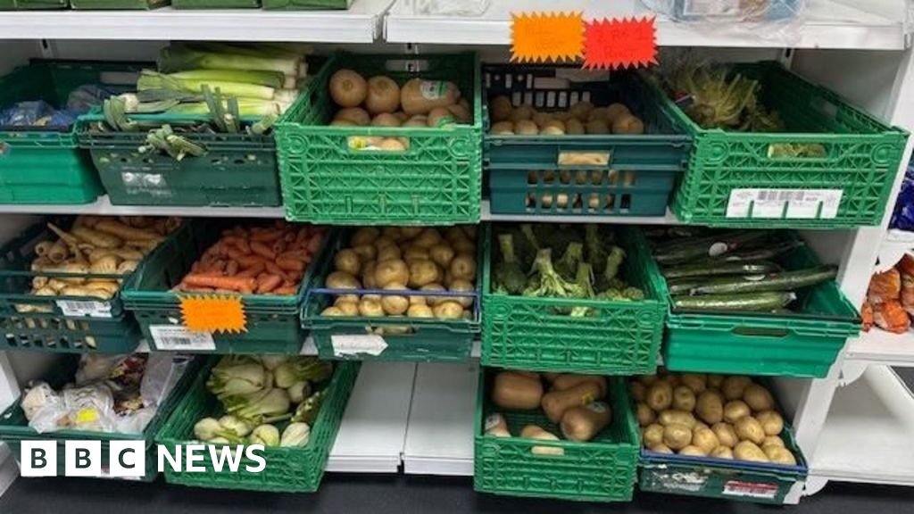 Social supermarket opens in Mablethorpe to cut food bills