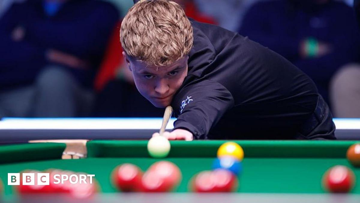 World Snooker Championship 2026: British teenager Stan Moody qualifies after discharging himself from hospital