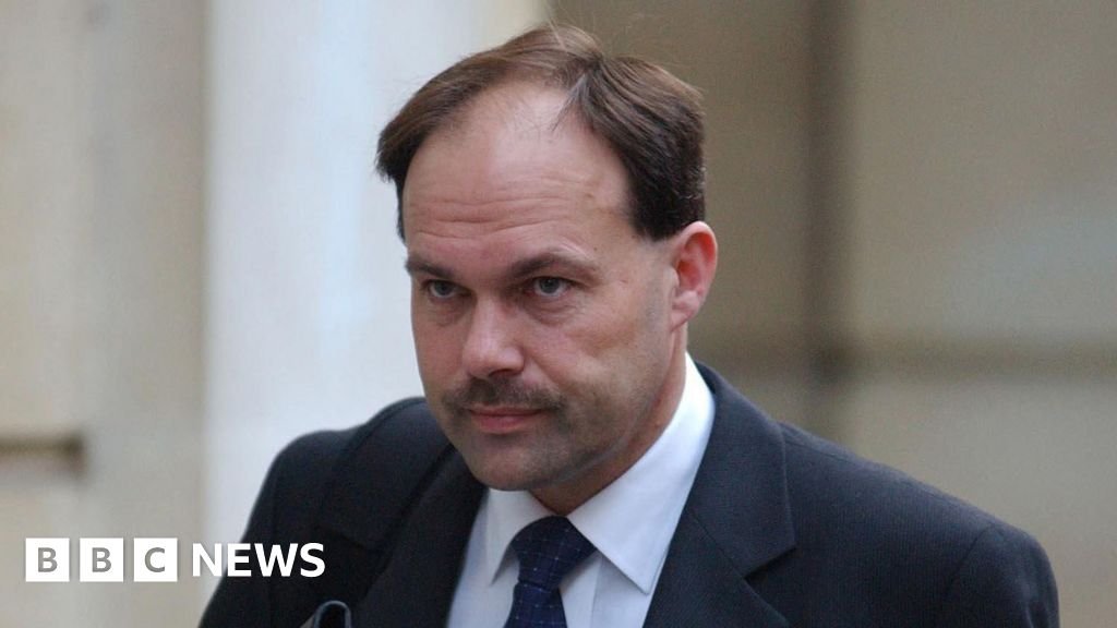 Murderer Glyn Razzell who killed his wife Linda gets parole