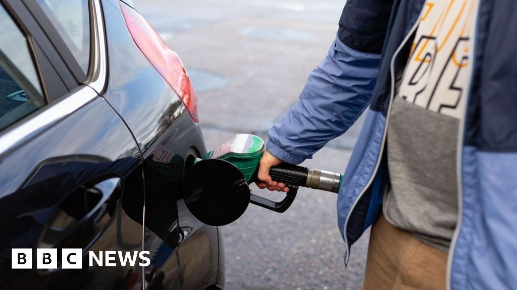 Oil price soars to $119 after reports of ‘extended’ Iran blockade