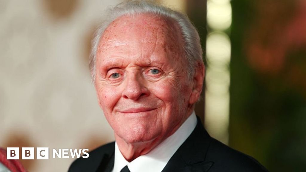 Anthony Hopkins turns Gwynedd town into ‘Hollywood scene’