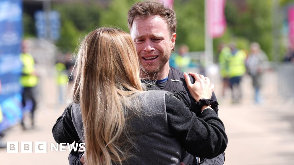 Olly Murs in tears as he completes Soccer Aid endurance feat