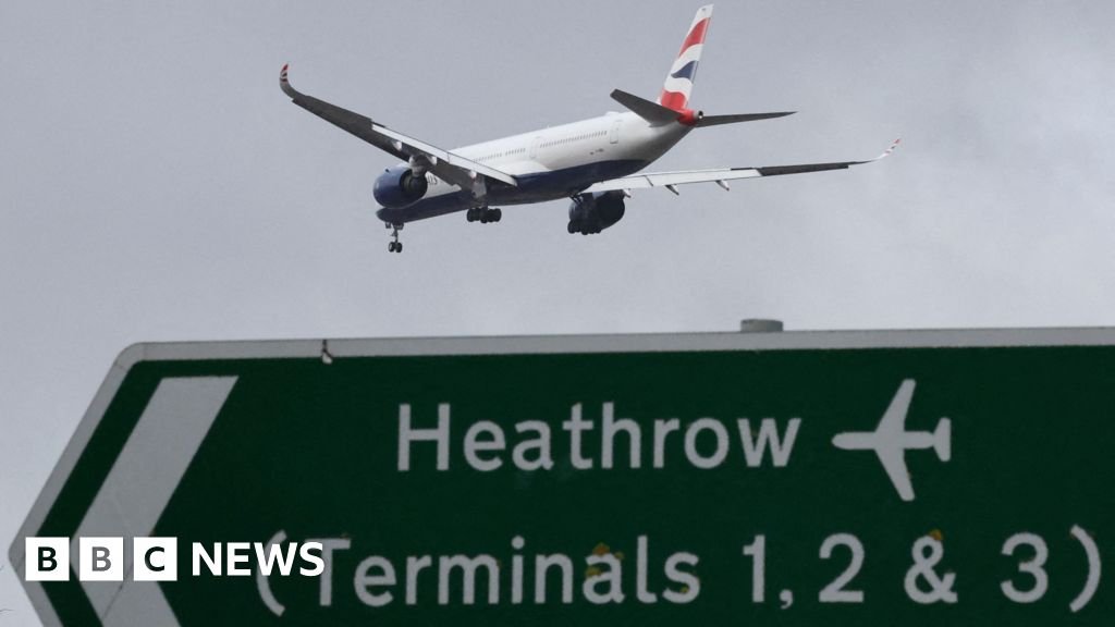 Heathrow Airport rival could lead expansion, watchdog says