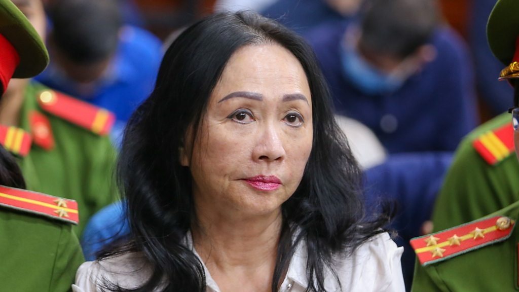 Jailed tycoon’s Birkin bags sell for over half a million dollars