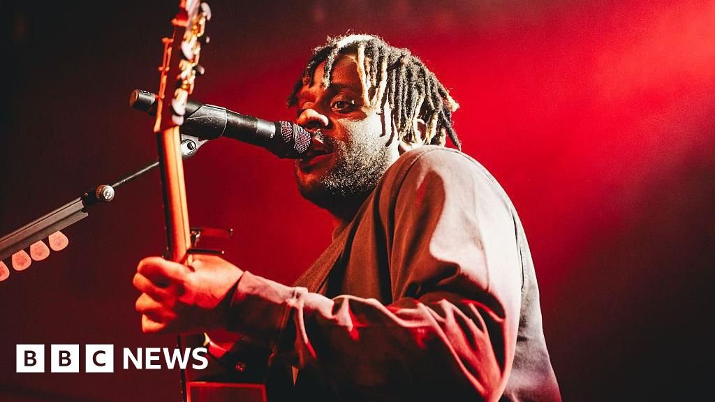 Myles Smith: How five years of therapy notes became a debut album