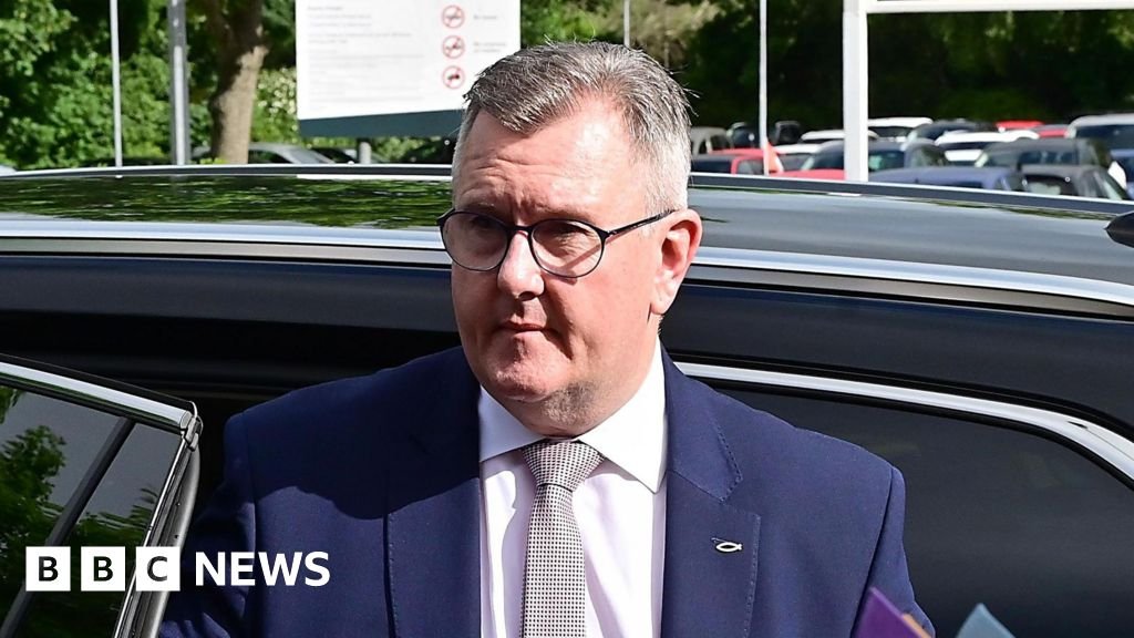 Sir Jeffrey Donaldson rape accuser says he apologised to her years later at a Christian centre