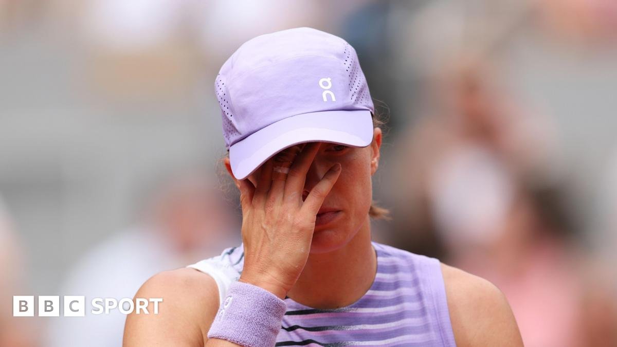 French Open 2026: Iga Swiatek’s exit means no previous champions left – who will seize chance?