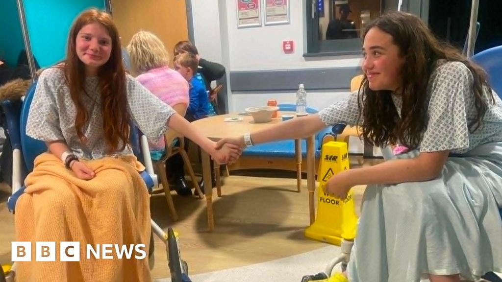 ‘Hero’ Abergele girl rescues friend from drowning at beach