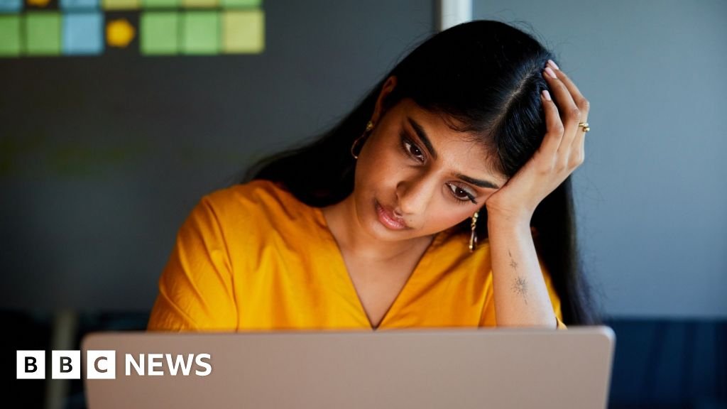 ‘Confused’ AI strategy hurts firms and baffles staff