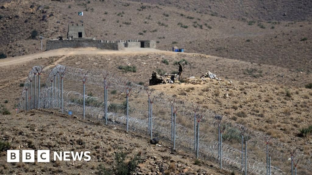 Pakistan air strikes in Afghanistan kill 26 as tensions re-ignites
