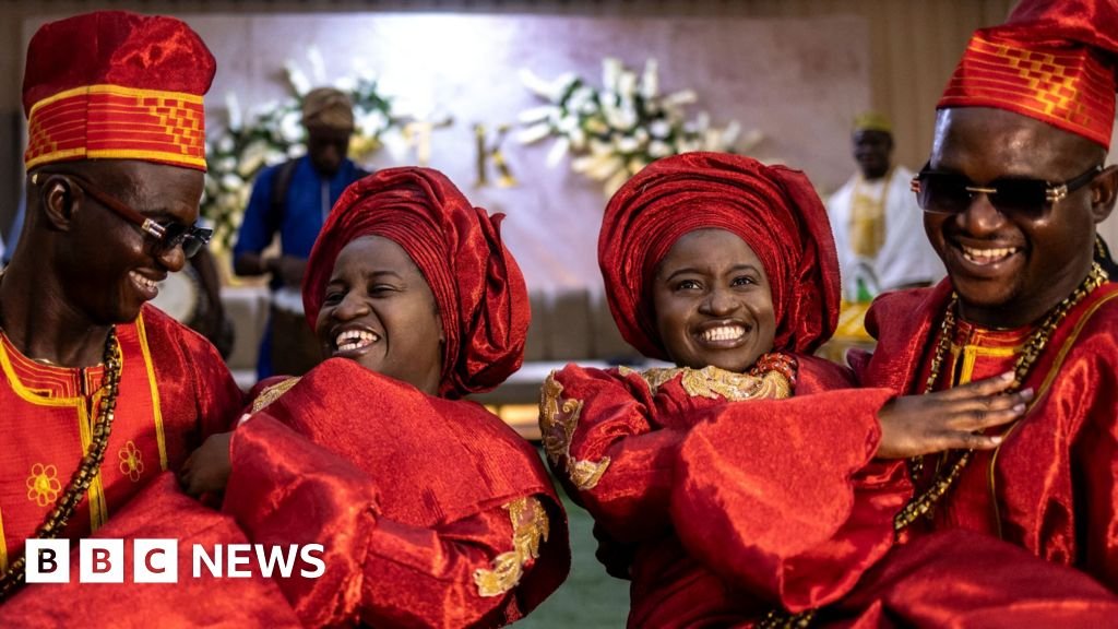 Nigerian twin brothers marry set of twin sisters – and say they want twin children