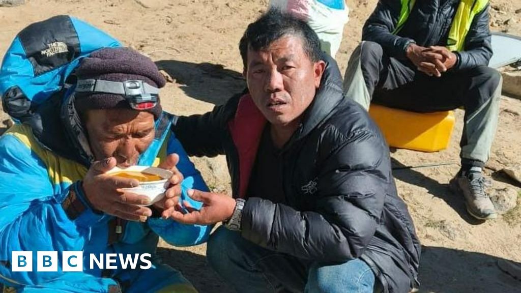 Everest guide survived six-day ordeal by eating chocolate and ‘chewing ice’
